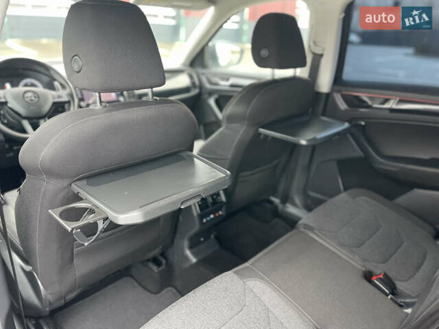 Серый Шкода Kodiaq, объемом двигателя 1.97 л и пробегом 227 тыс. км за 23999 $, фото 46 на Automoto.ua