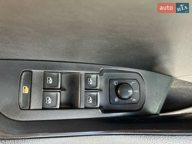 Серый Шкода Kodiaq, объемом двигателя 1.97 л и пробегом 165 тыс. км за 29000 $, фото 19 на Automoto.ua