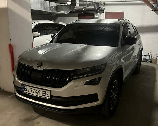 Серый Шкода Kodiaq, объемом двигателя 1.97 л и пробегом 157 тыс. км за 35000 $, фото 1 на Automoto.ua