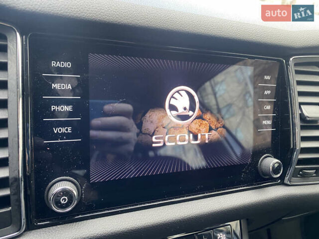 Сірий Шкода Kodiaq, об'ємом двигуна 1.98 л та пробігом 91 тис. км за 27500 $, фото 6 на Automoto.ua