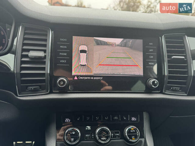 Серый Шкода Kodiaq, объемом двигателя 1.97 л и пробегом 93 тыс. км за 33500 $, фото 7 на Automoto.ua