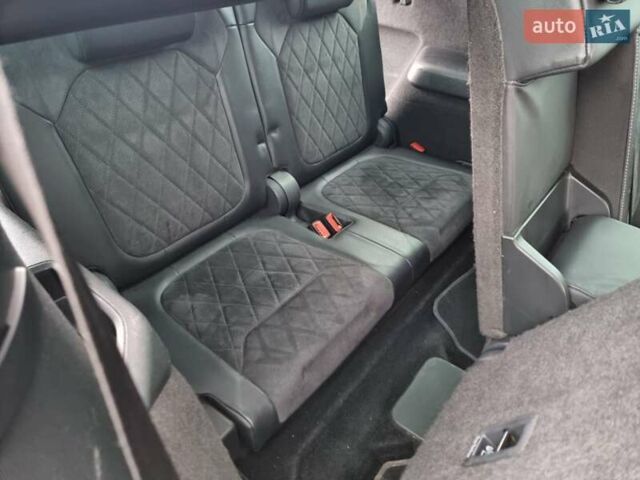 Сірий Шкода Kodiaq, об'ємом двигуна 1.97 л та пробігом 209 тис. км за 28900 $, фото 37 на Automoto.ua