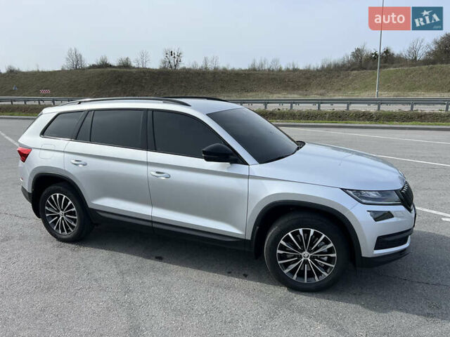 Серый Шкода Kodiaq, объемом двигателя 1.97 л и пробегом 157 тыс. км за 35000 $, фото 22 на Automoto.ua