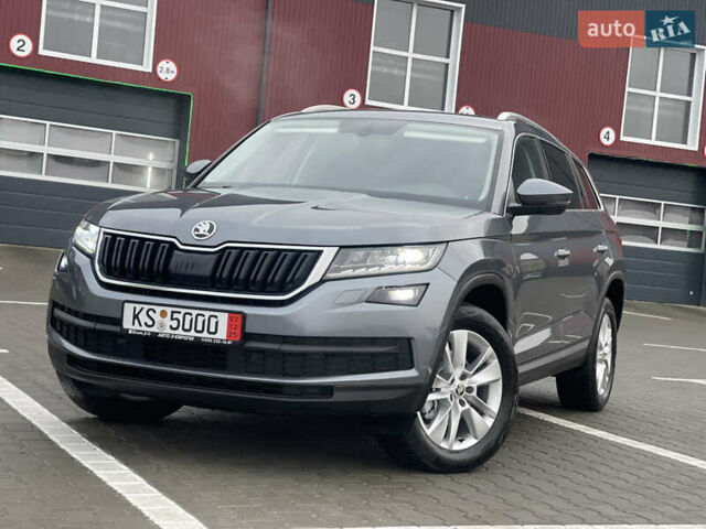 Серый Шкода Kodiaq, объемом двигателя 1.97 л и пробегом 227 тыс. км за 23999 $, фото 27 на Automoto.ua