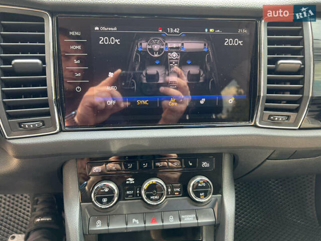 Серый Шкода Kodiaq, объемом двигателя 1.97 л и пробегом 165 тыс. км за 29000 $, фото 9 на Automoto.ua
