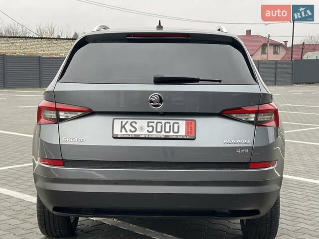 Серый Шкода Kodiaq, объемом двигателя 1.97 л и пробегом 227 тыс. км за 23999 $, фото 4 на Automoto.ua