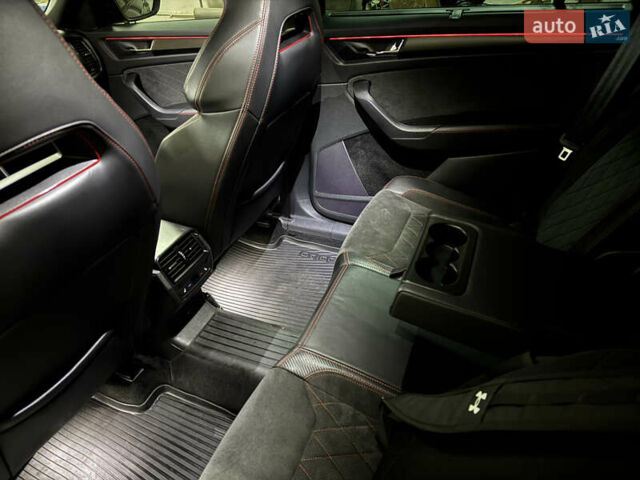 Серый Шкода Kodiaq, объемом двигателя 2 л и пробегом 210 тыс. км за 31500 $, фото 40 на Automoto.ua