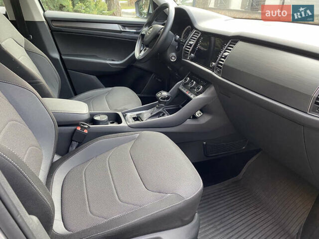 Сірий Шкода Kodiaq, об'ємом двигуна 1.98 л та пробігом 91 тис. км за 27500 $, фото 14 на Automoto.ua