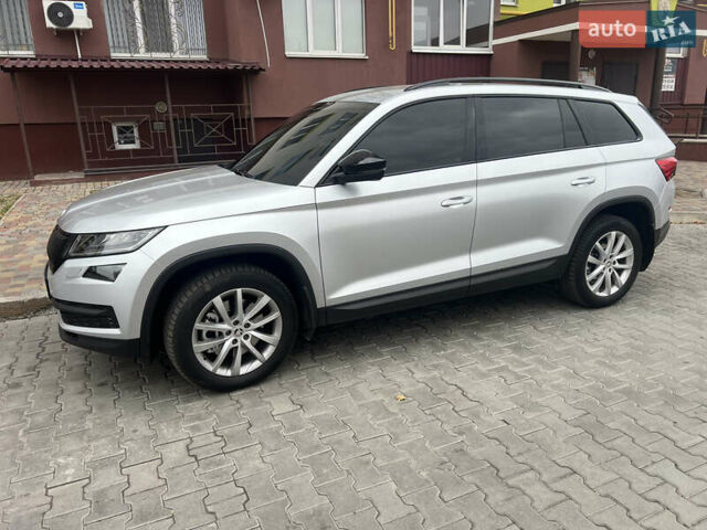 Серый Шкода Kodiaq, объемом двигателя 1.97 л и пробегом 157 тыс. км за 35000 $, фото 94 на Automoto.ua