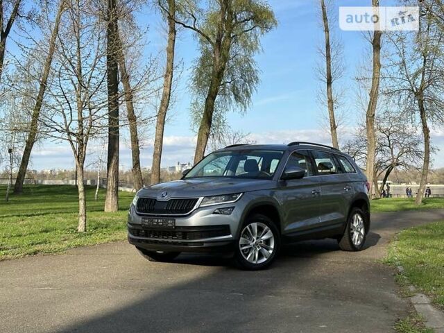 Сірий Шкода Kodiaq, об'ємом двигуна 1.98 л та пробігом 77 тис. км за 26999 $, фото 12 на Automoto.ua