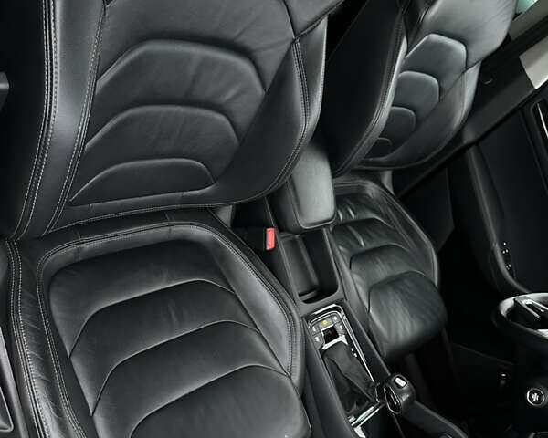 Сірий Шкода Kodiaq, об'ємом двигуна 2 л та пробігом 237 тис. км за 26499 $, фото 36 на Automoto.ua