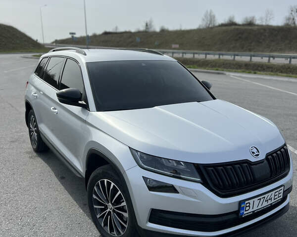 Серый Шкода Kodiaq, объемом двигателя 1.97 л и пробегом 157 тыс. км за 35000 $, фото 23 на Automoto.ua