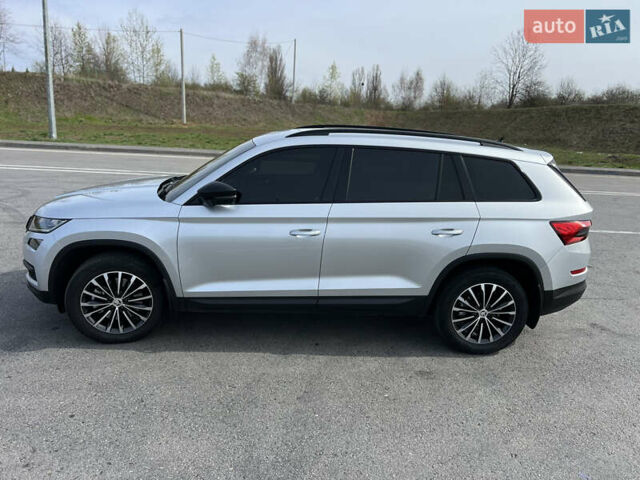 Серый Шкода Kodiaq, объемом двигателя 1.97 л и пробегом 157 тыс. км за 35000 $, фото 14 на Automoto.ua