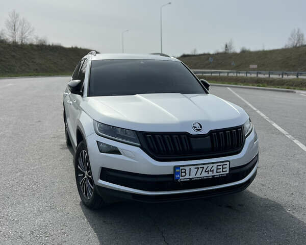 Серый Шкода Kodiaq, объемом двигателя 1.97 л и пробегом 162 тыс. км за 35000 $, фото 7 на Automoto.ua