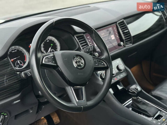 Сірий Шкода Kodiaq, об'ємом двигуна 2 л та пробігом 237 тис. км за 26499 $, фото 28 на Automoto.ua