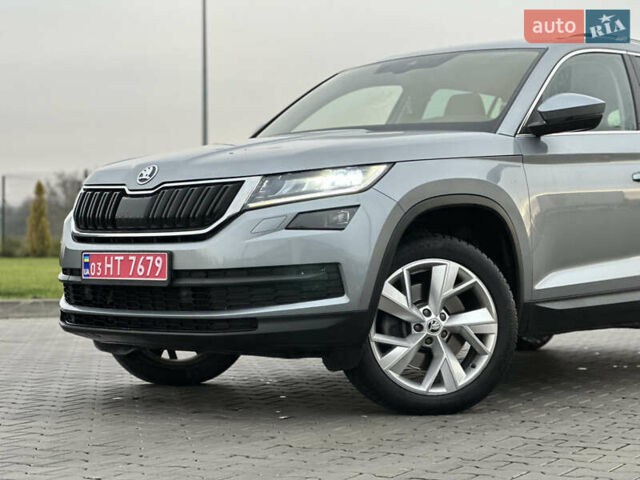Сірий Шкода Kodiaq, об'ємом двигуна 2 л та пробігом 237 тис. км за 26499 $, фото 4 на Automoto.ua