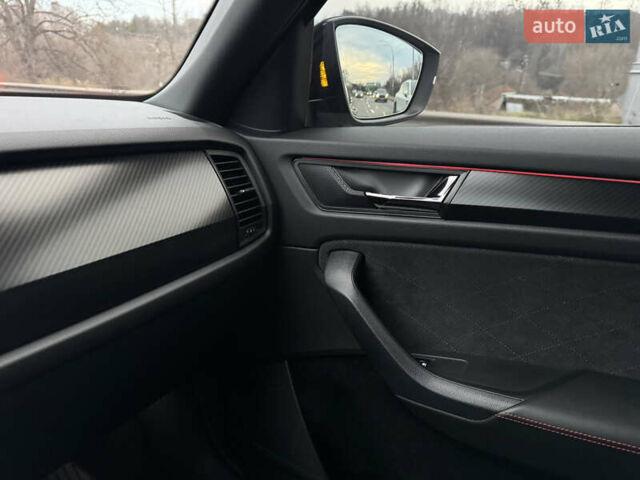 Серый Шкода Kodiaq, объемом двигателя 2 л и пробегом 210 тыс. км за 31500 $, фото 70 на Automoto.ua