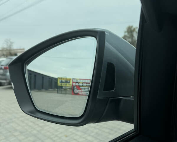 Серый Шкода Kodiaq, объемом двигателя 1.97 л и пробегом 93 тыс. км за 33500 $, фото 5 на Automoto.ua