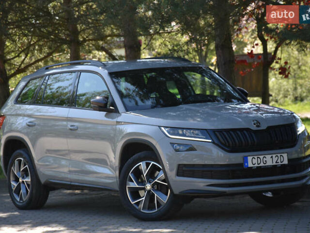 Серый Шкода Kodiaq, объемом двигателя 2 л и пробегом 140 тыс. км за 33900 $, фото 3 на Automoto.ua