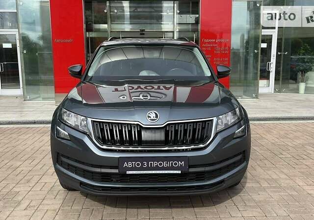 Серый Шкода Kodiaq, объемом двигателя 1.97 л и пробегом 135 тыс. км за 25295 $, фото 4 на Automoto.ua