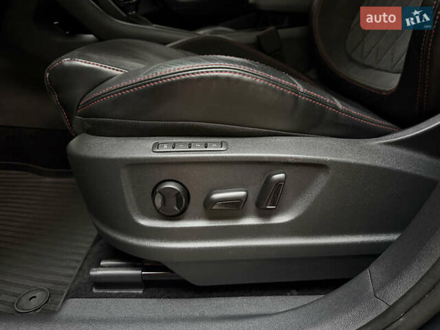 Серый Шкода Kodiaq, объемом двигателя 2 л и пробегом 210 тыс. км за 31500 $, фото 25 на Automoto.ua