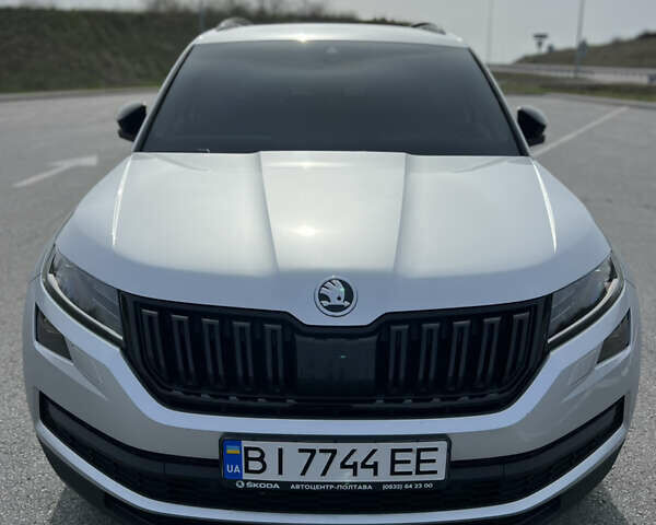Серый Шкода Kodiaq, объемом двигателя 1.97 л и пробегом 157 тыс. км за 35000 $, фото 9 на Automoto.ua