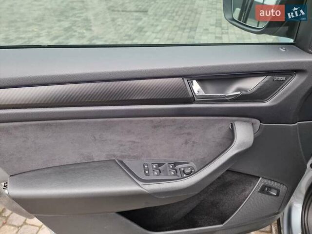 Сірий Шкода Kodiaq, об'ємом двигуна 1.97 л та пробігом 209 тис. км за 28900 $, фото 55 на Automoto.ua