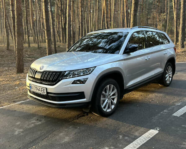 Серый Шкода Kodiaq, объемом двигателя 1.97 л и пробегом 157 тыс. км за 35000 $, фото 93 на Automoto.ua