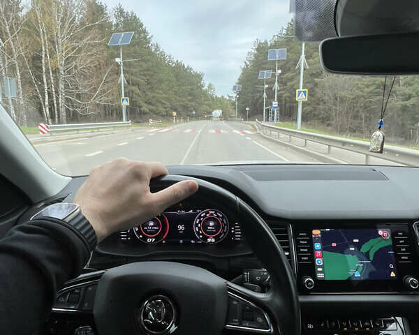 Серый Шкода Kodiaq, объемом двигателя 1.97 л и пробегом 157 тыс. км за 35000 $, фото 91 на Automoto.ua