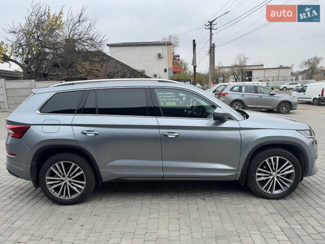 Серый Шкода Kodiaq, объемом двигателя 1.97 л и пробегом 93 тыс. км за 33500 $, фото 2 на Automoto.ua