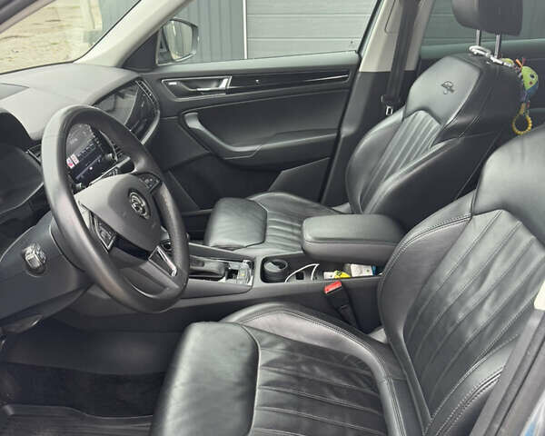 Серый Шкода Kodiaq, объемом двигателя 1.97 л и пробегом 93 тыс. км за 33500 $, фото 11 на Automoto.ua