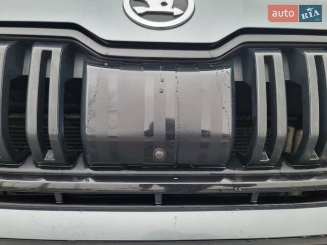 Сірий Шкода Kodiaq, об'ємом двигуна 1.97 л та пробігом 209 тис. км за 28900 $, фото 7 на Automoto.ua