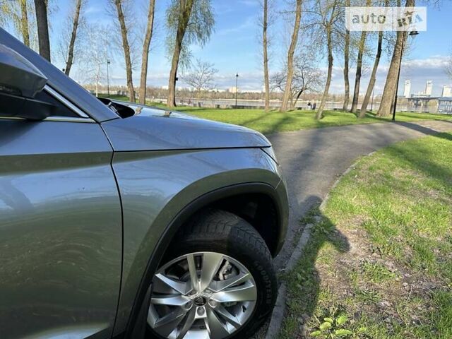 Сірий Шкода Kodiaq, об'ємом двигуна 1.98 л та пробігом 77 тис. км за 26999 $, фото 29 на Automoto.ua