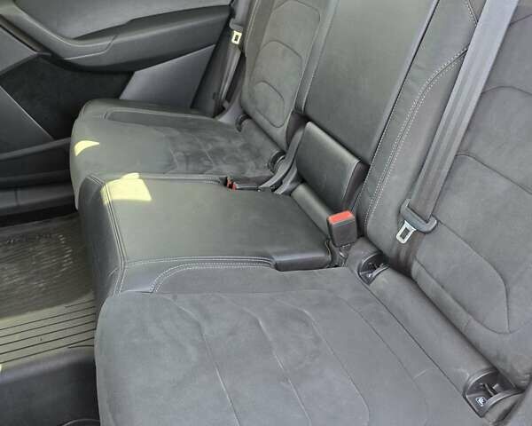 Серый Шкода Kodiaq, объемом двигателя 1.97 л и пробегом 348 тыс. км за 25500 $, фото 10 на Automoto.ua