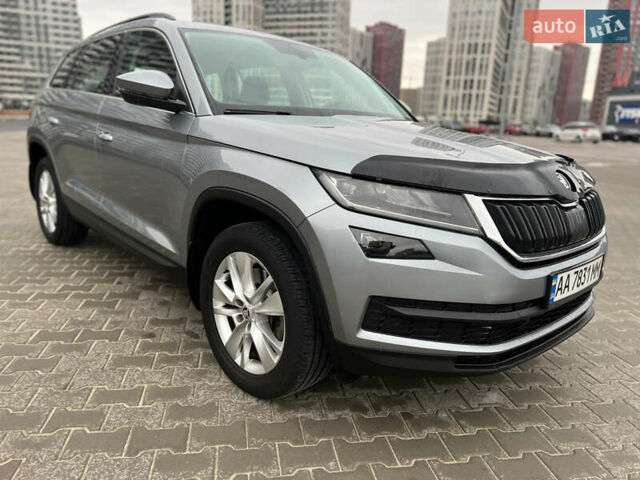 Серый Шкода Kodiaq, объемом двигателя 1.98 л и пробегом 112 тыс. км за 23700 $, фото 4 на Automoto.ua