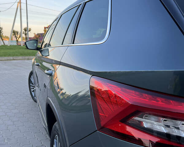 Сірий Шкода Kodiaq, об'ємом двигуна 1.97 л та пробігом 243 тис. км за 27200 $, фото 7 на Automoto.ua