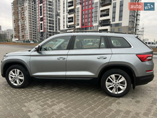 Серый Шкода Kodiaq, объемом двигателя 1.98 л и пробегом 112 тыс. км за 23700 $, фото 14 на Automoto.ua
