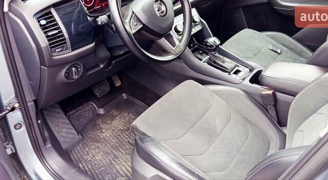 Серый Шкода Kodiaq, объемом двигателя 1.97 л и пробегом 218 тыс. км за 28600 $, фото 24 на Automoto.ua