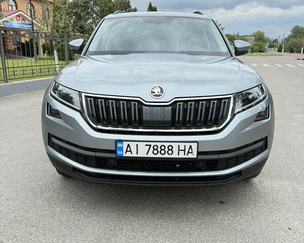Серый Шкода Kodiaq, объемом двигателя 1.97 л и пробегом 113 тыс. км за 31500 $, фото 1 на Automoto.ua