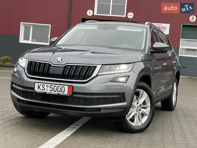 Серый Шкода Kodiaq, объемом двигателя 1.97 л и пробегом 227 тыс. км за 23999 $, фото 19 на Automoto.ua