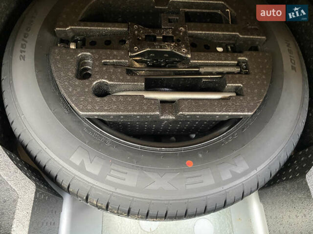 Сірий Шкода Kodiaq, об'ємом двигуна 1.98 л та пробігом 91 тис. км за 27500 $, фото 22 на Automoto.ua