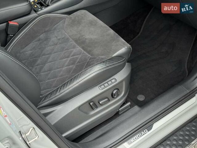 Шкода Kodiaq 2020 в Луцке на Automoto.ua Серый Шкода Kodiaq, объемом двигателя 1.97 л и пробегом 175 тыс. км за 37107 $, фото 39 на Automoto.ua