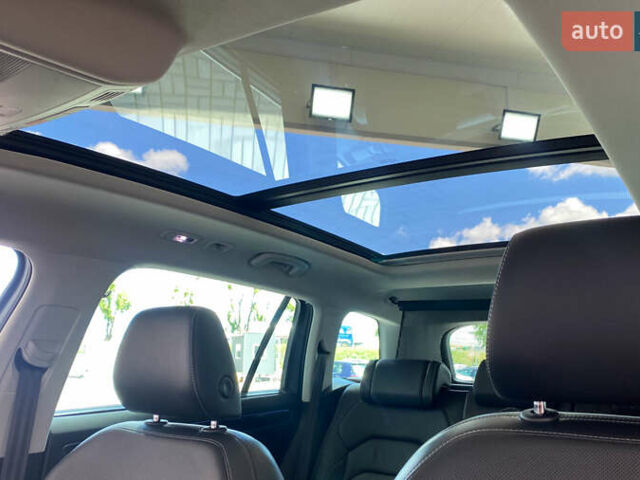 Серый Шкода Kodiaq, объемом двигателя 1.97 л и пробегом 179 тыс. км за 29950 $, фото 5 на Automoto.ua