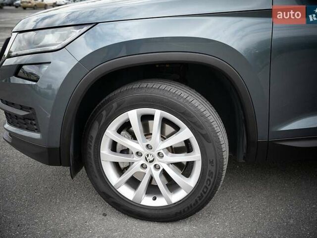 Серый Шкода Kodiaq, объемом двигателя 1.98 л и пробегом 58 тыс. км за 30500 $, фото 42 на Automoto.ua