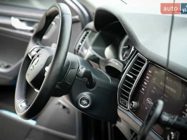 Серый Шкода Kodiaq, объемом двигателя 1.98 л и пробегом 58 тыс. км за 30500 $, фото 24 на Automoto.ua