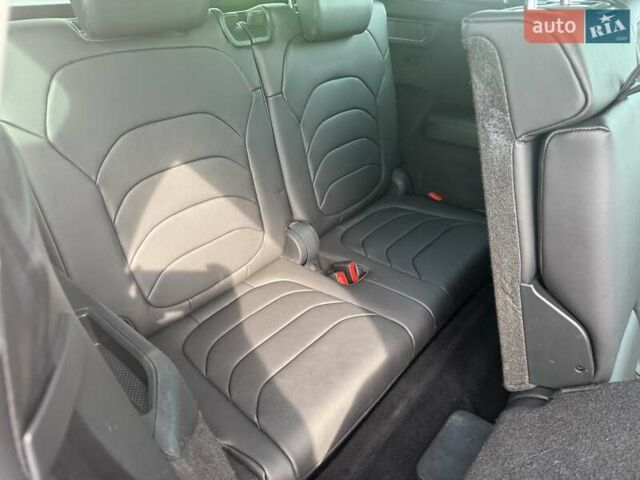 Серый Шкода Kodiaq, объемом двигателя 1.97 л и пробегом 92 тыс. км за 28990 $, фото 17 на Automoto.ua