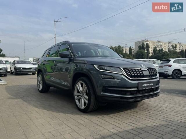 Серый Шкода Kodiaq, объемом двигателя 1.97 л и пробегом 92 тыс. км за 28990 $, фото 3 на Automoto.ua