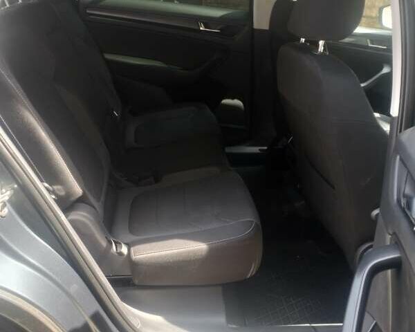 Серый Шкода Kodiaq, объемом двигателя 1.97 л и пробегом 195 тыс. км за 28300 $, фото 9 на Automoto.ua