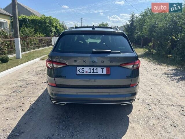 Серый Шкода Kodiaq, объемом двигателя 1.97 л и пробегом 218 тыс. км за 32900 $, фото 5 на Automoto.ua