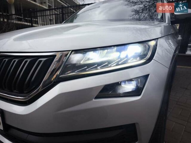Серый Шкода Kodiaq, объемом двигателя 1.98 л и пробегом 129 тыс. км за 28500 $, фото 9 на Automoto.ua